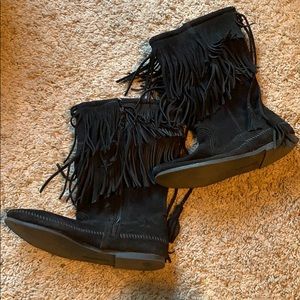 Black Minnetonka Fringe Boots